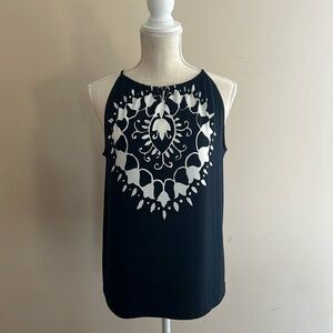 Max Studio Women Black White Flowers Print Top Size:M